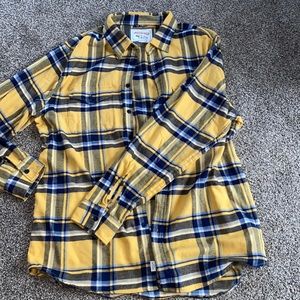 Mens American Eagle XLT Flannel Button up. Perfect for fall!